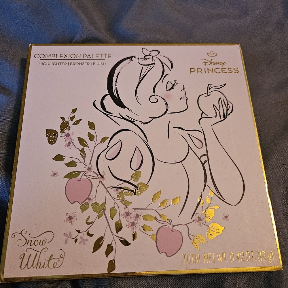 Disney Princess Complexion Palette with Gold Accents And Mirror
